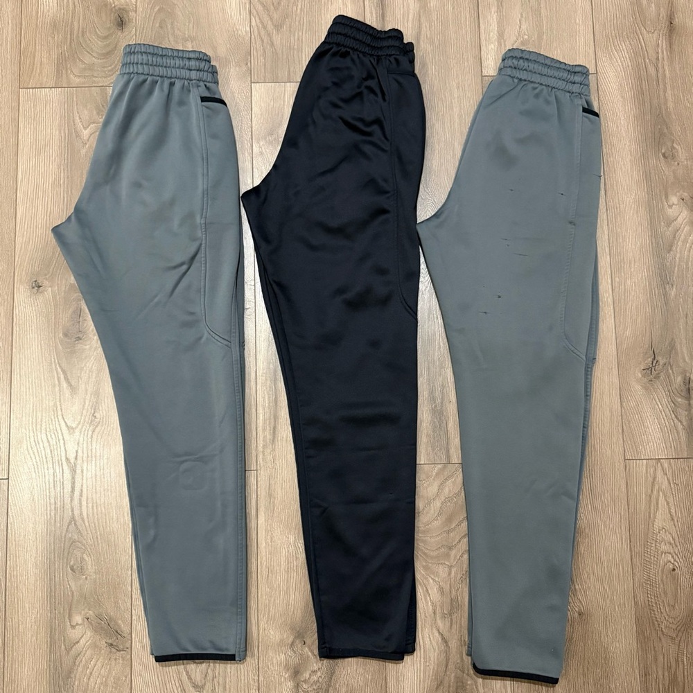 Under Armour Black and Gray Armour Fleece Men’s Pants - Set of 3 - Picture 4 of 15